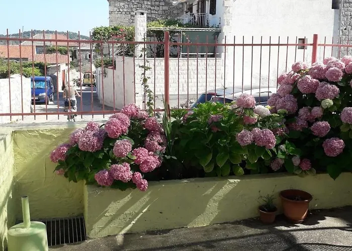 With Parking Space - 2436 * וויס
